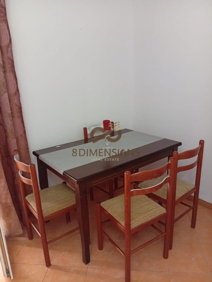 Jepet me qera Apartament 1+1 tek rruga Dervish Hima D8241Z-25 3