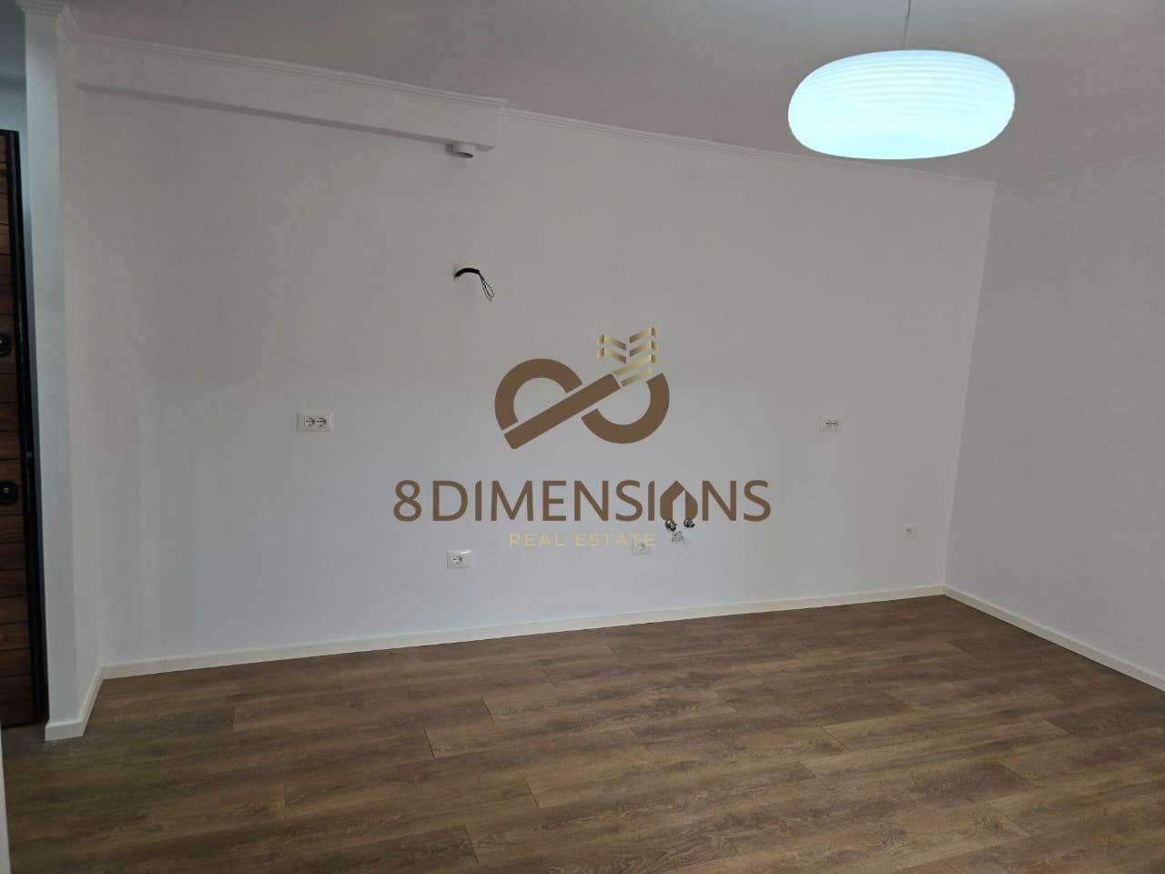 Jepet me qera apartament 2+1, katin e 2-te te nje shtepie private ne zonen e Freskut ne Tirane (ID D8242A-108 ) 4