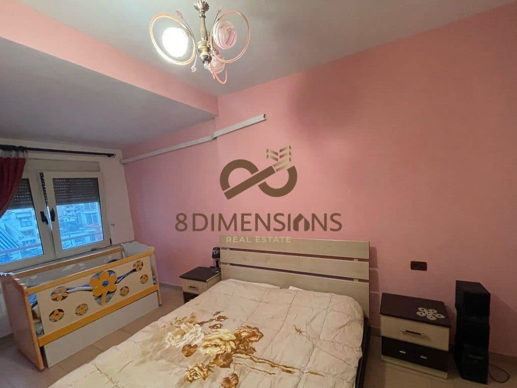 Apartament 3+1 +2 +Ballkon me qera tek Ish Tregu Elektrik, Prane Bar Britanikut - Tirane | ID: D8243A-32 4