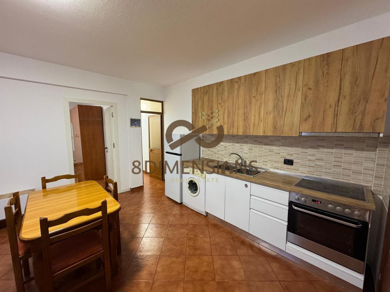 Jepet me qera Apartament 2+1+2+ Ballkon ne zonen e Don Boskos prane Kompleksit Vizion Plus (D8242A-88) 2