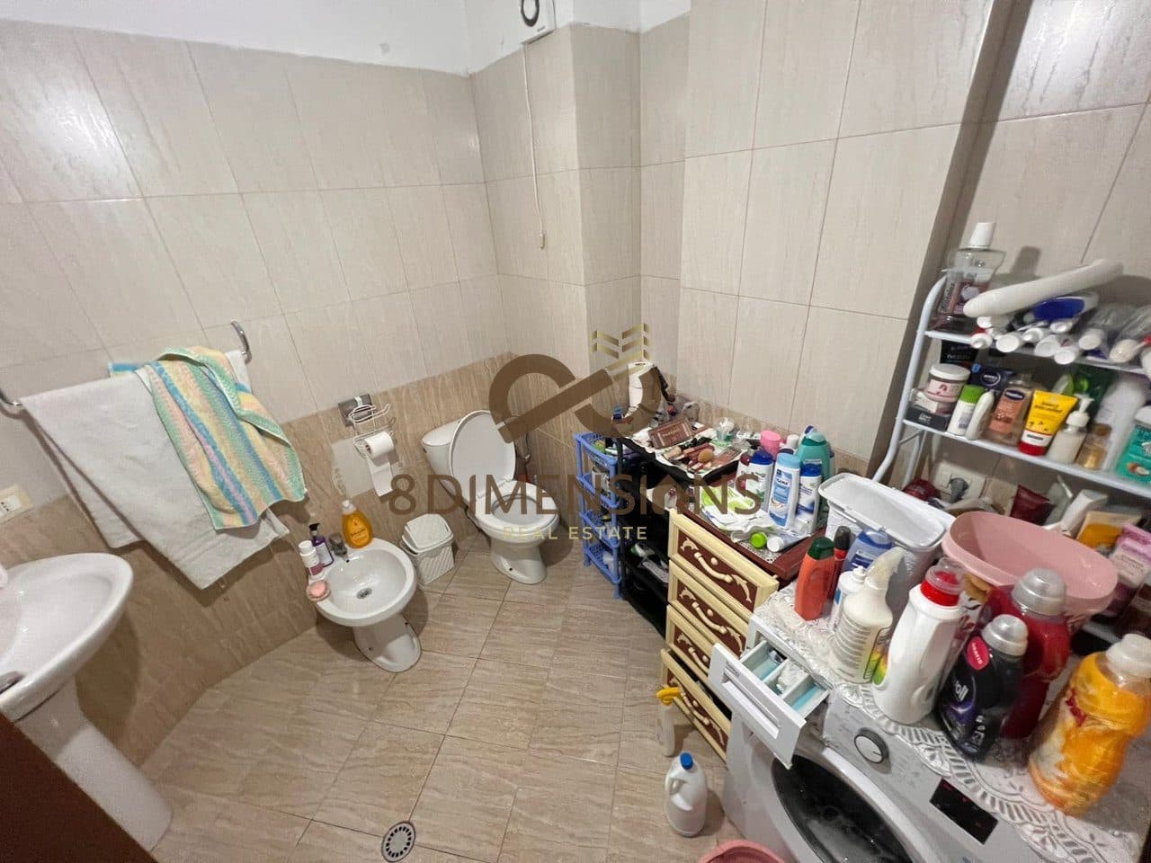 Shitet Apartament 3+1 me 2 tualete ne Astir , prane Bar Univers i mobiluar ne menyre moderne (ID D8143A-17) 4