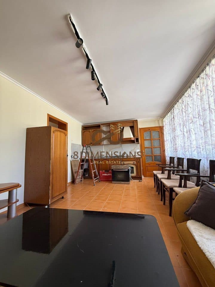 Jepet me qera hyrje 1+1 afer me Depot e Ujit - Tirane D8241A-123 2