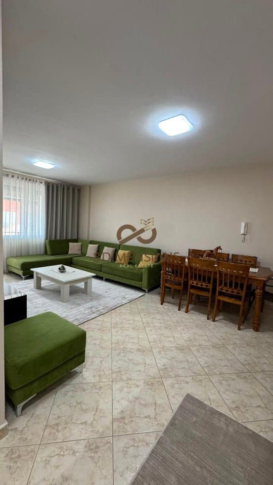 Jepet me qera Apartament 2+1, ne 21 Dhjetori, prane Supermarket Joenes D8242A-165 3