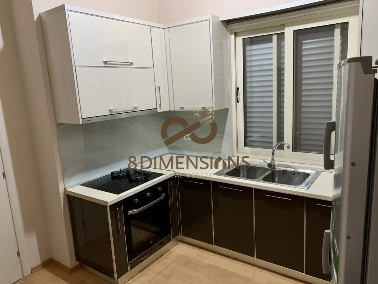 Jepet me qera apartament 1+1 ne Rrugen Todi Shkurti, prane Kompleksit Grand (D8241A-203)E.C 2