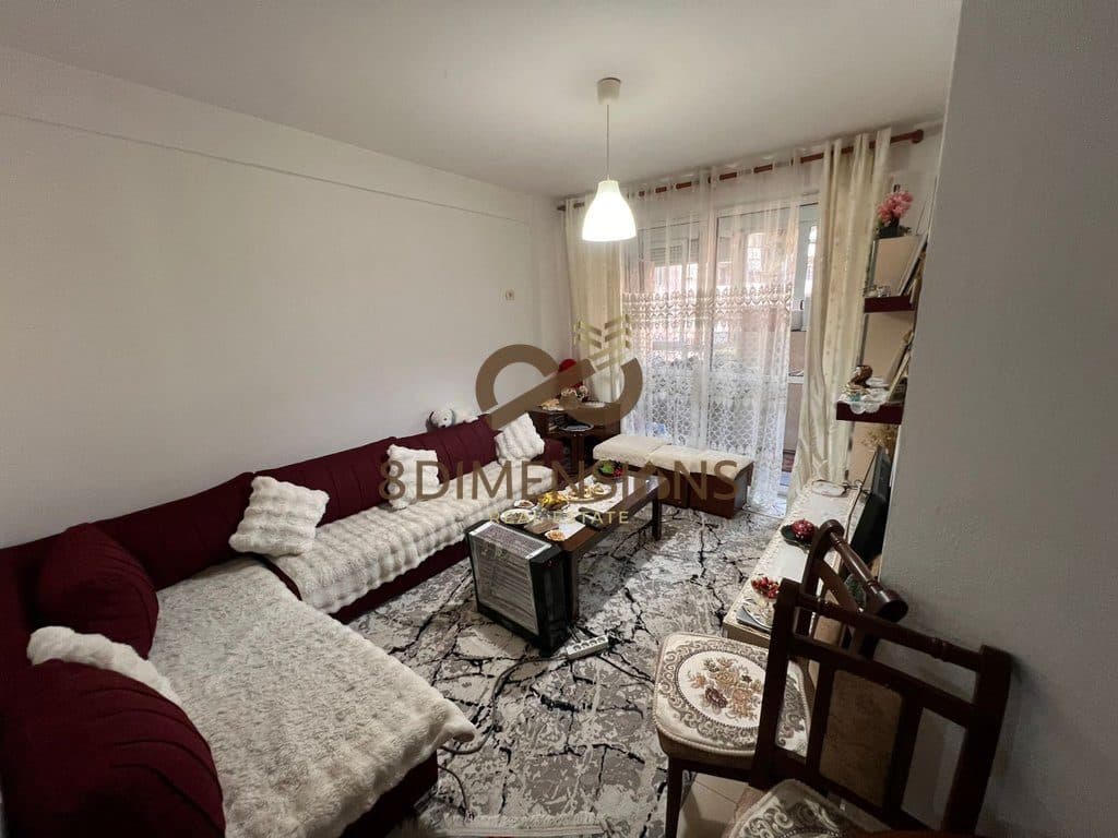 Shitet Apartament 3+1 me 2 tualete ne Astir , prane Bar Univers i mobiluar ne menyre moderne (ID D8143A-17)