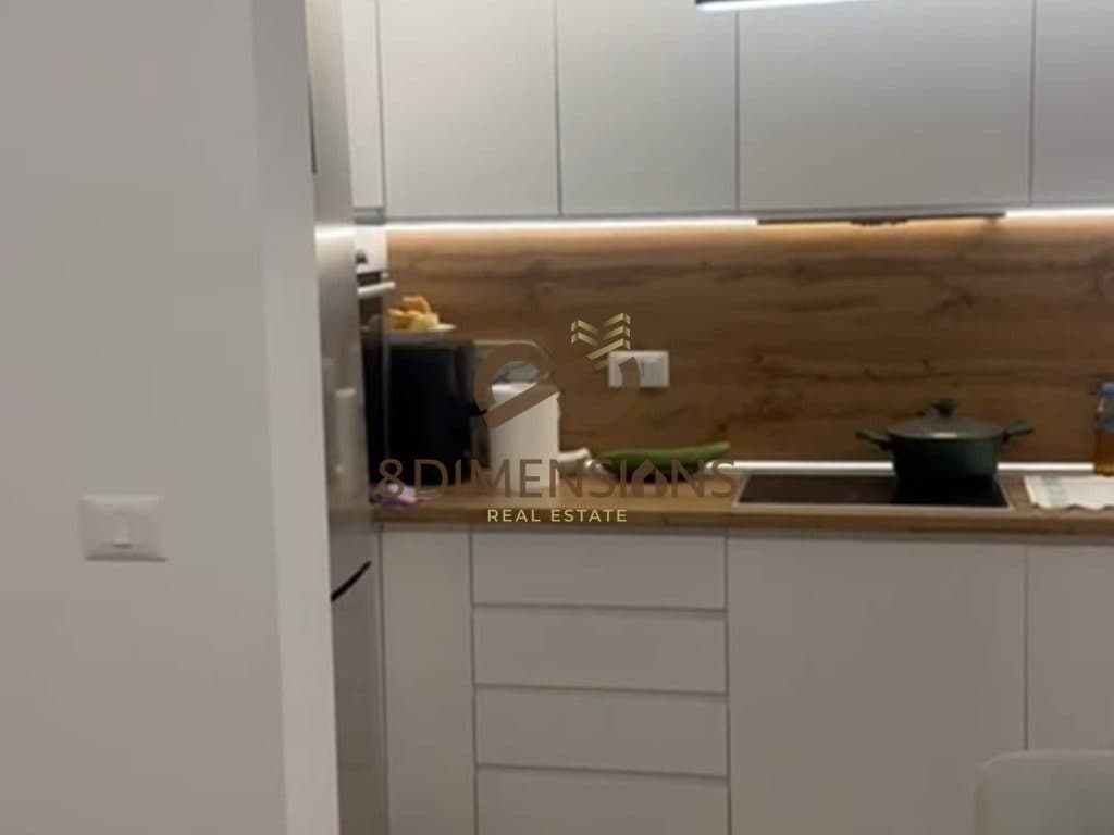 Shitet Apartament 2+1 ne nje zone shume te preferuar ne rrugen Ndre Mjeda, Ish Parku i Autobuzave ne Tirane (ID D8142Z-34 ) 3