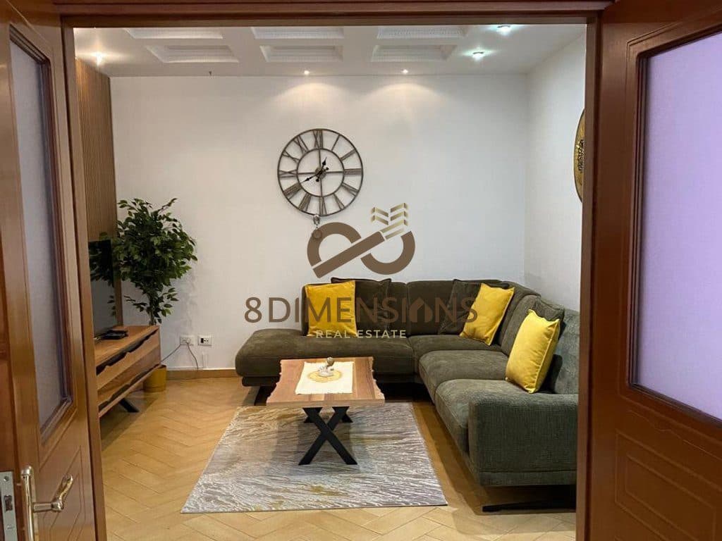 Jepet me qera Apartament 1+1 tek Ish Galeria 17 Nentori (D8242A-218) 2