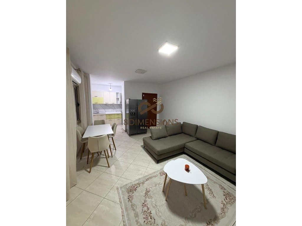 Jepet me qera Apartament 2+1 Te Stacioni Trenit prane Kompleksit Gener 2 ( D8242A-149)