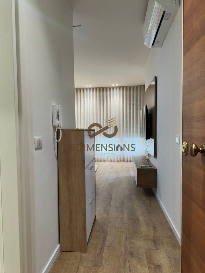 Apartament 2+1 me qera Apartament prane Kolegjit Turk ne Rrugen Jordan Misja ne Tirane( ID D8242A-92 ) 3