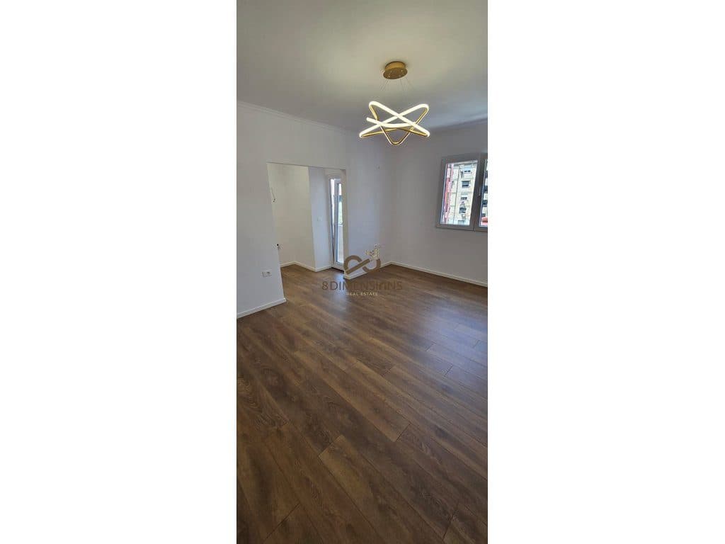 Shitet Apartament 1+1 perballe Delijorgjit (D8141Z-26)