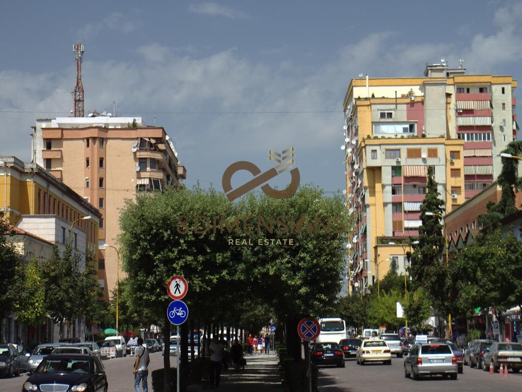 Apartament 2+1 ne shitje tek Liqeni i Thate - Me pamje panoramike nga Liqeni i Tiranes (ID D8142A26)