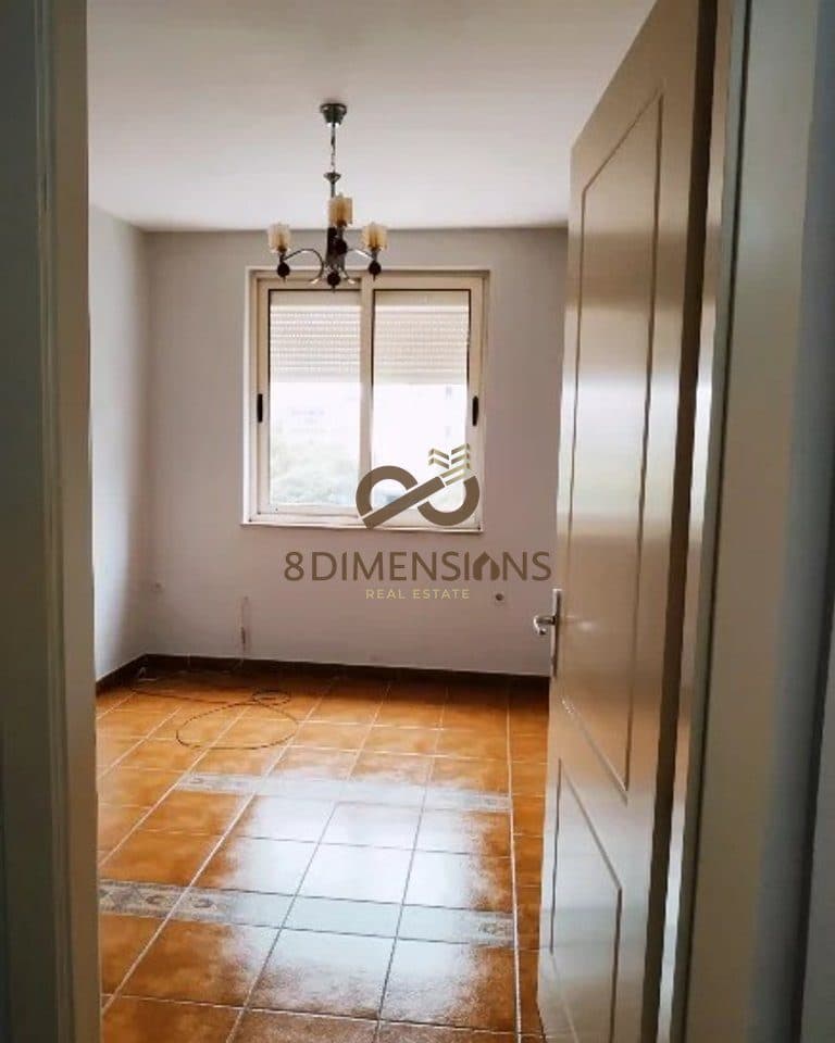 Jepet me qera Apartament 1+1 tek 21 dhjetori prane Mullirit te Vjeter (D8241Z-74) 3