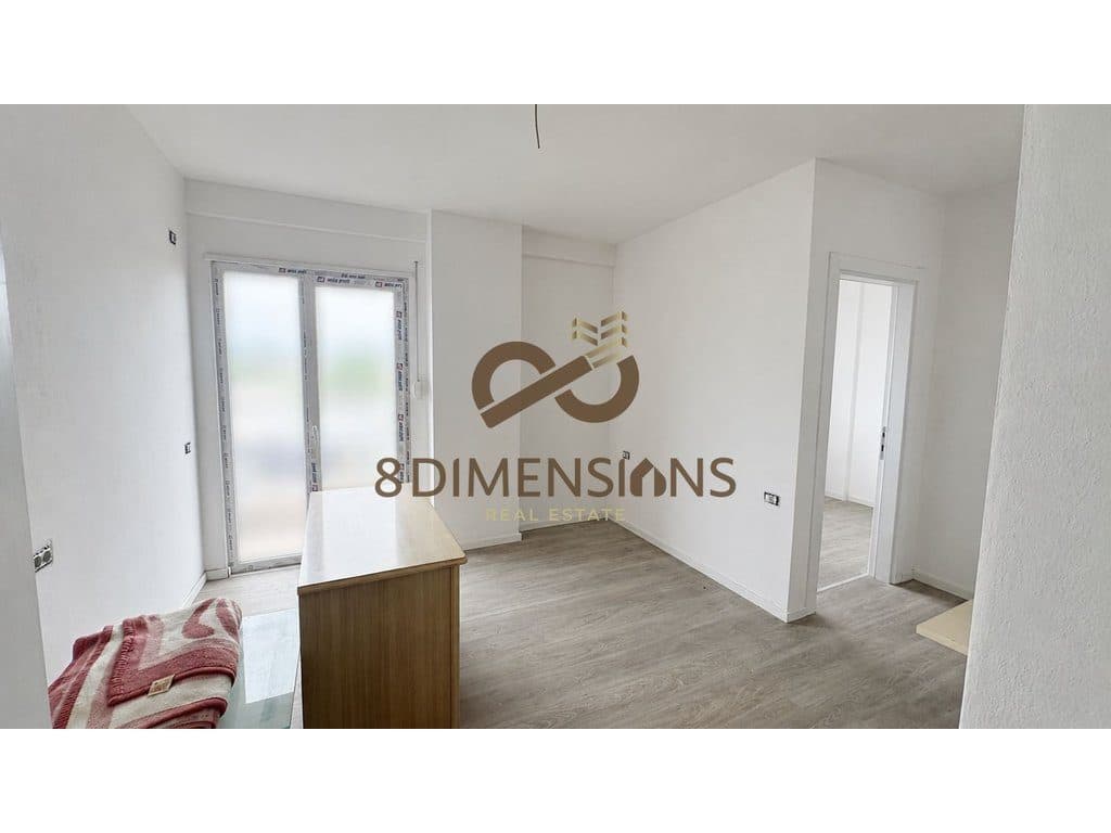 Hyrje me qera 3+1+Garderobe+Post Parkimi ne Selite D8243A-13