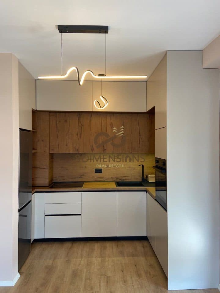 Apartament 2+1 +2 +Ballkon +Post Parkimi ne shitje ne Ali Dem, Ne nje nder pallatet me cilesore te zones - Tirane (D8142A36) 3