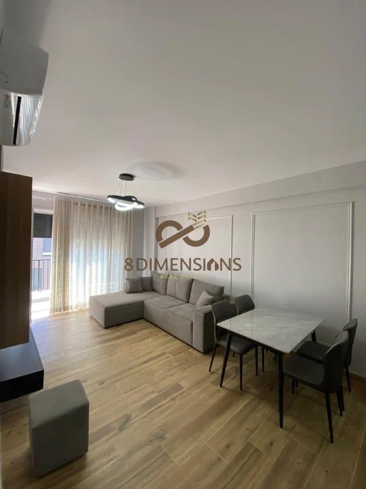Jepet me qera Apartament 1+1 me mobilim te ri ne Kompleksin Ndregjoni prane Bulevardit te ri ne Tirane ( D8241A-150) 2