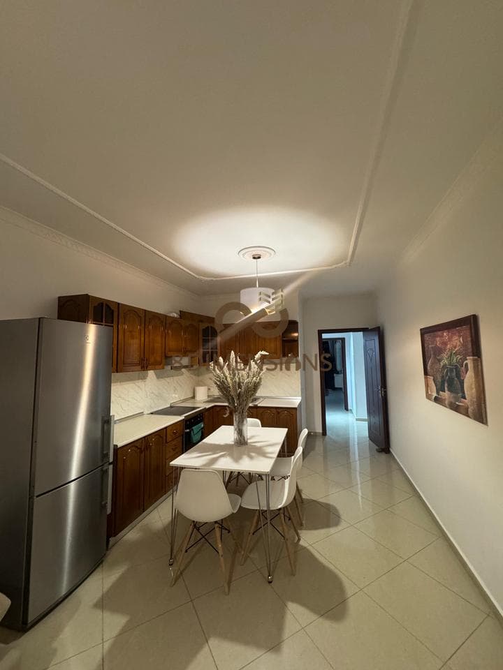Apartament 1+1 me kuzhine me vete me qera tek Rruga e Dibres, prane Medresese - Tirane (ID D8241Z8) 3