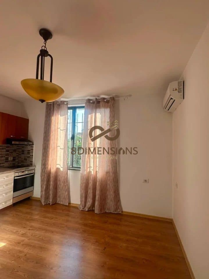 Jepet me qera Apartament 1+1 tek Bulevardi Zogu I Pare mbrapa UFOS (D8241Z-62) 2