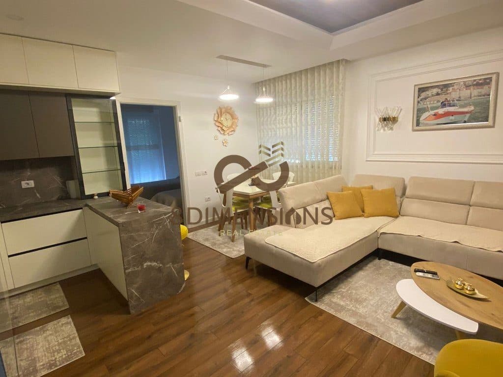 Shitet Apartament 2+1 te FZ Liqeni i Thate D8142A-12 2