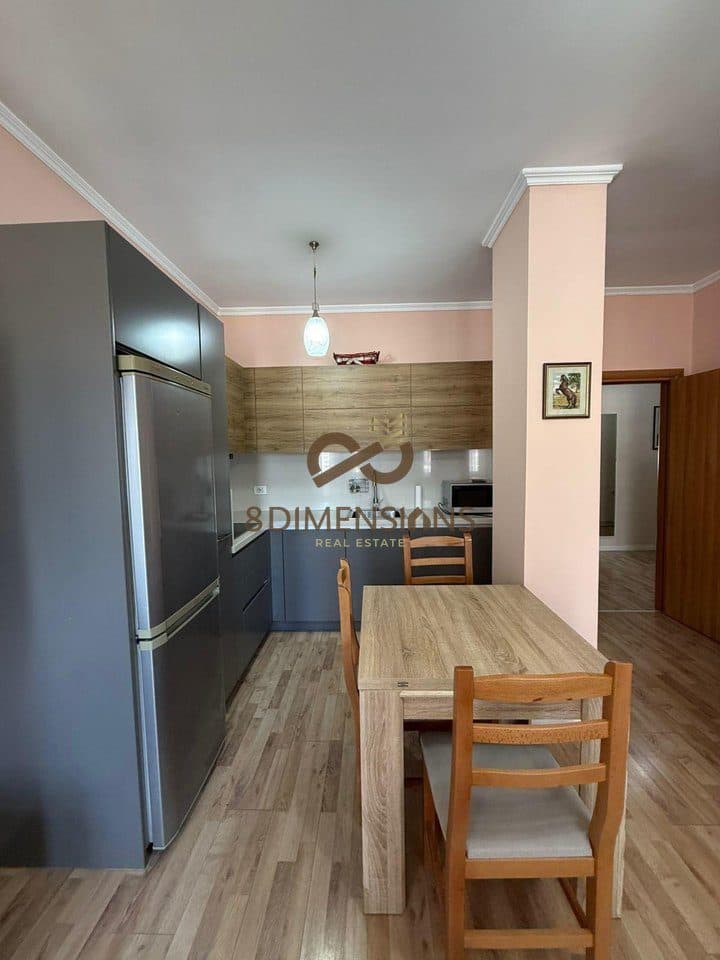 Jepet apartament 2+1 me qera tek qendra Kristal - Komuna Parisit D8242A-255 3