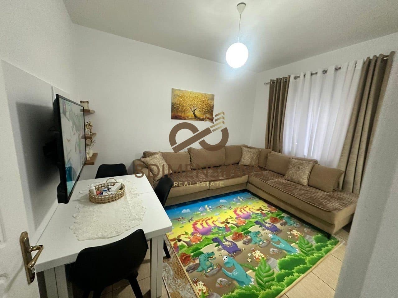 Shitet Apartament 2+1 ne Sarande prane qendres (D8142Z-22) 4