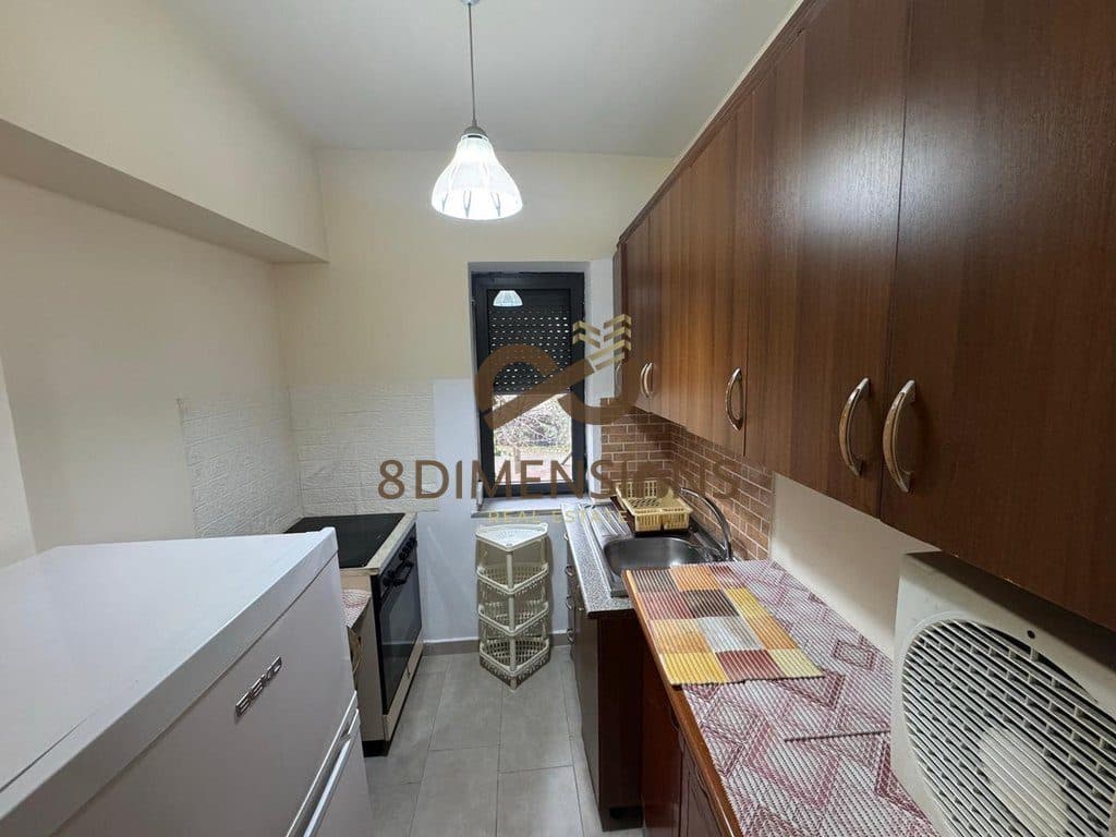 Apartament 1+1 me kuzhine me vete me qera tek Rruga e Dibres, prane Medresese - Tirane (ID D8241Z8) 3