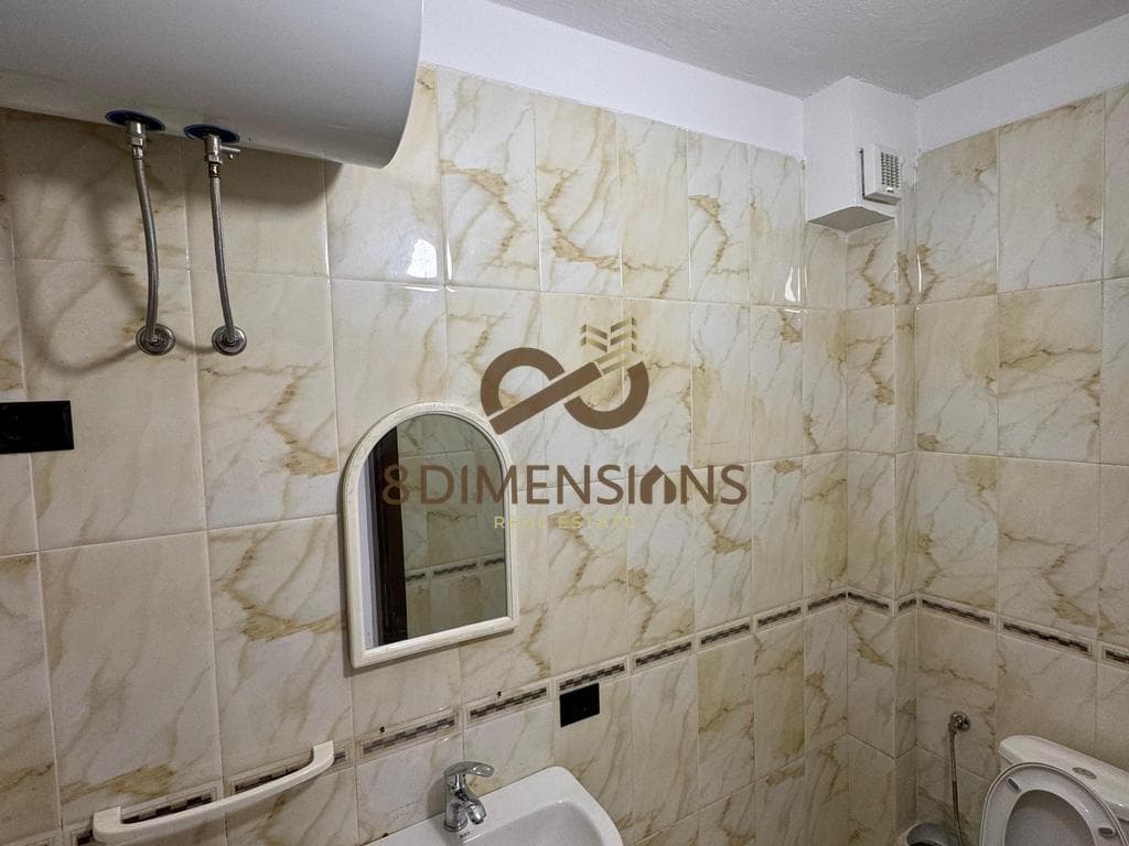 Ambient Komercial/ZYRE me qera ne Myslym Shyr, Prane “Gjykates se Larte” – Tirane (ID D828A12) 4
