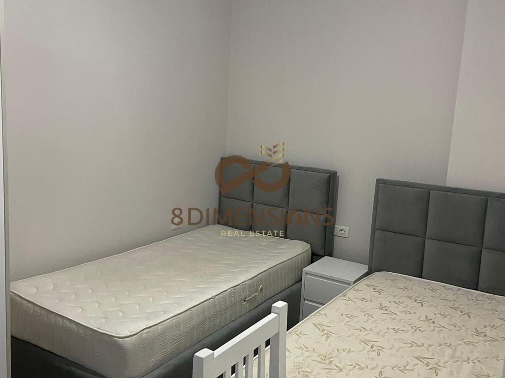 APARTAMENT ME QERA 2+1 ME POST PARKIMI TEK RRETHRROTULLIMI I SAUKUT (ID D8242A-336 ) 3