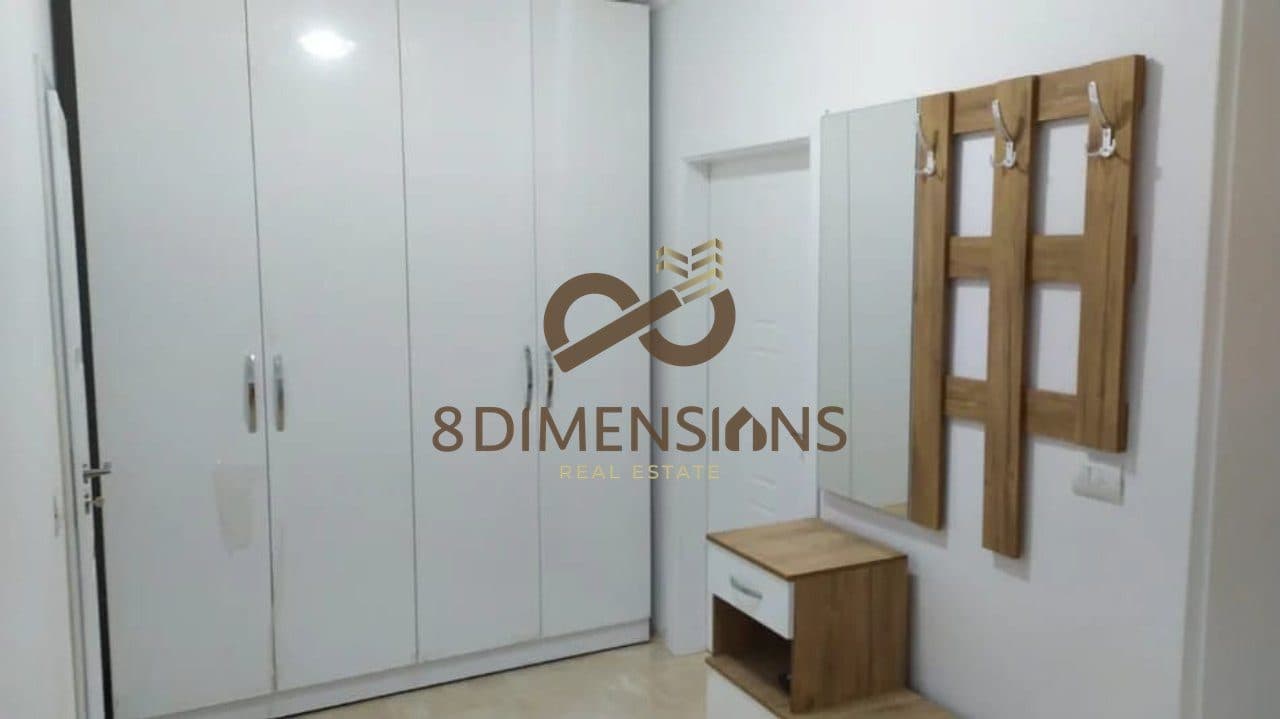 Jepet me qera apartament 1+1 ne katin e pare te nje vile tre kateshe ne rrugen Mihal Grameno (D8241Z-31) 4