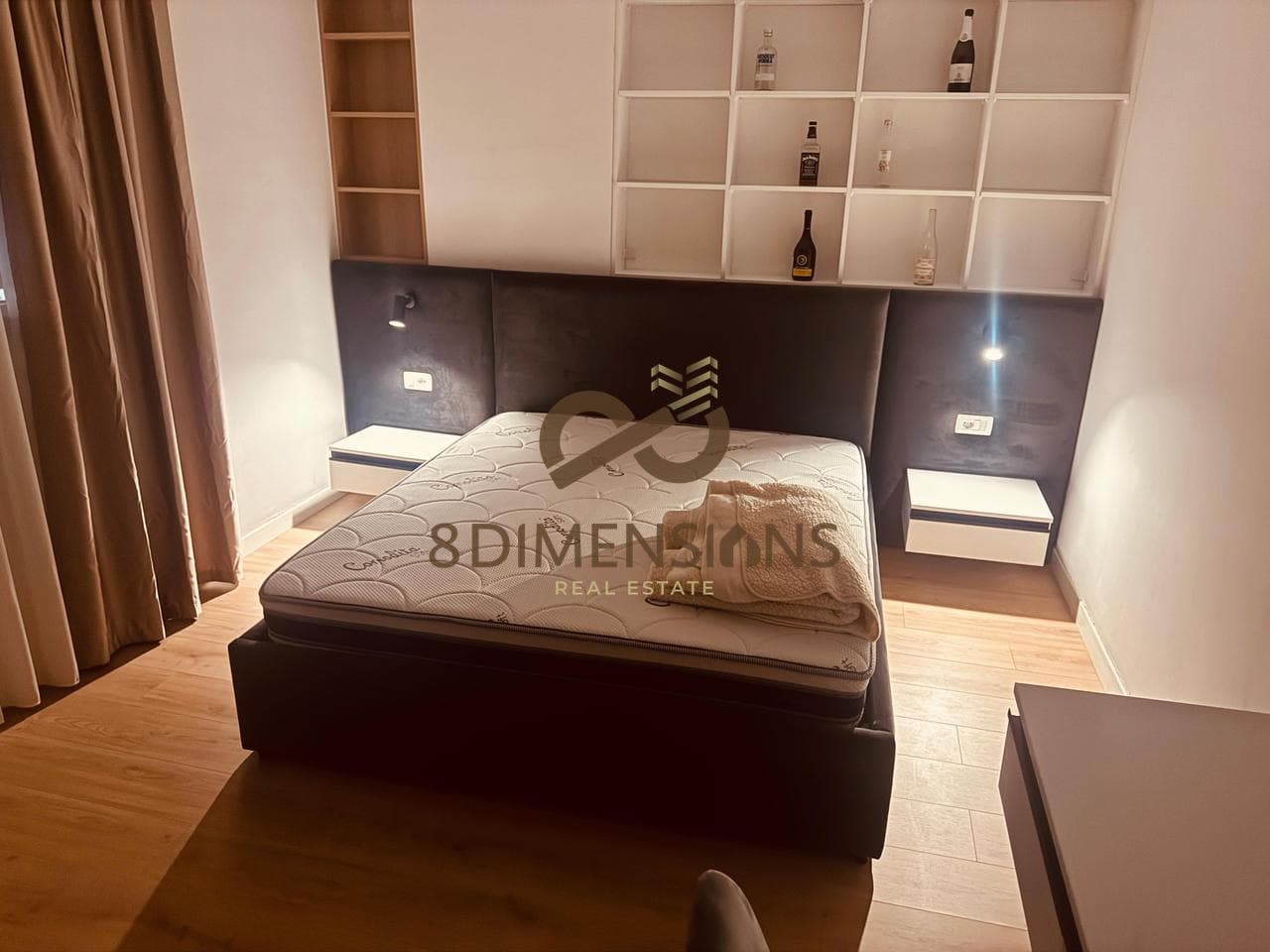 Jepet me qera Apartament 1+1 me mobilim te ri ne Kompleksin Ndregjoni prane Bulevardit te ri ne Tirane ( D8241A-150) 4