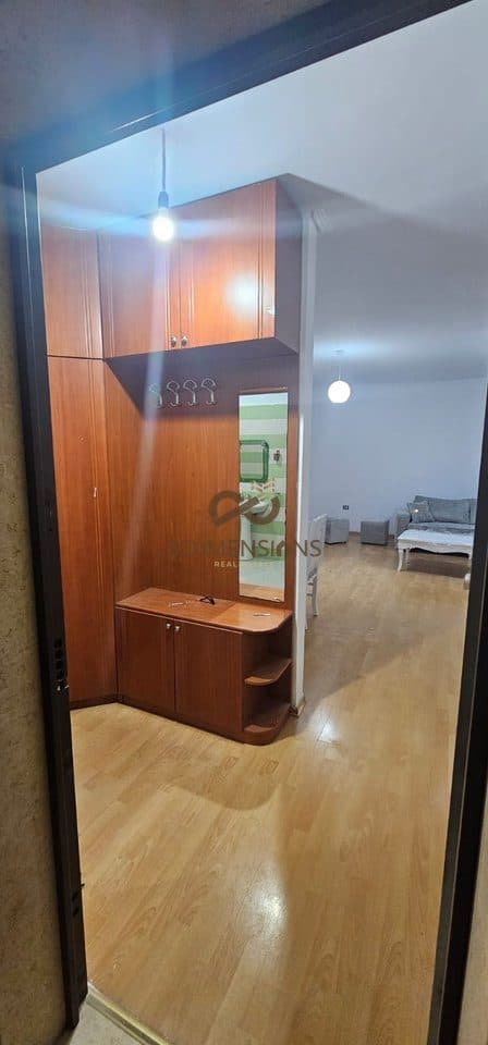 OKAZION!!! Shitet Hotel 2 kate ne Pogradec, prane Bar Restorant Victoria 250,000 EUR D813A-1 3