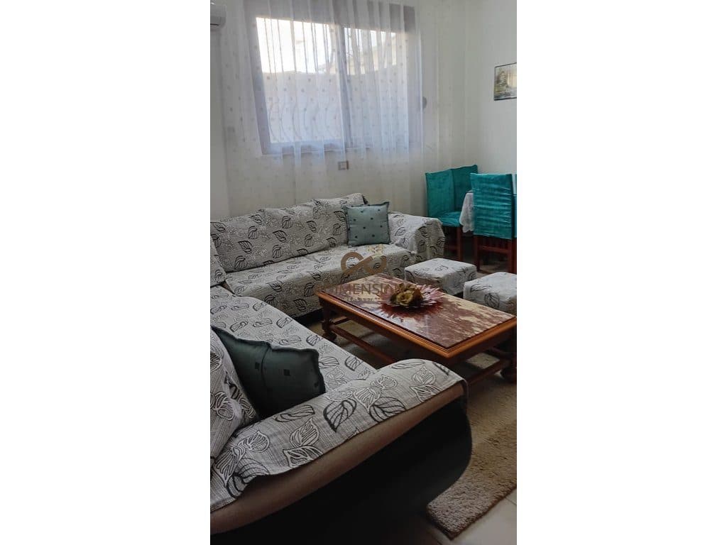 Apartament 2+1 me qera Apartament prane Kolegjit Turk ne Rrugen Jordan Misja ne Tirane( ID D8242A-92 )