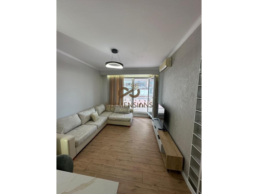 Jepet me qera Apartament 2+1+2+ Ballkon ne zonen e Don Boskos prane Kompleksit Vizion Plus (D8242A-88)