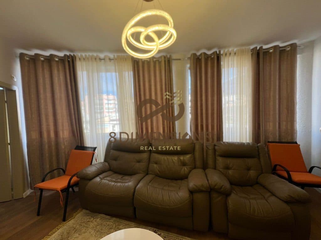 SAPO U UL CMIMI! Apartament 1+1 ne shitje ne Fresk, prane shkolles "Klodian Tanushi" (D8141A-15)