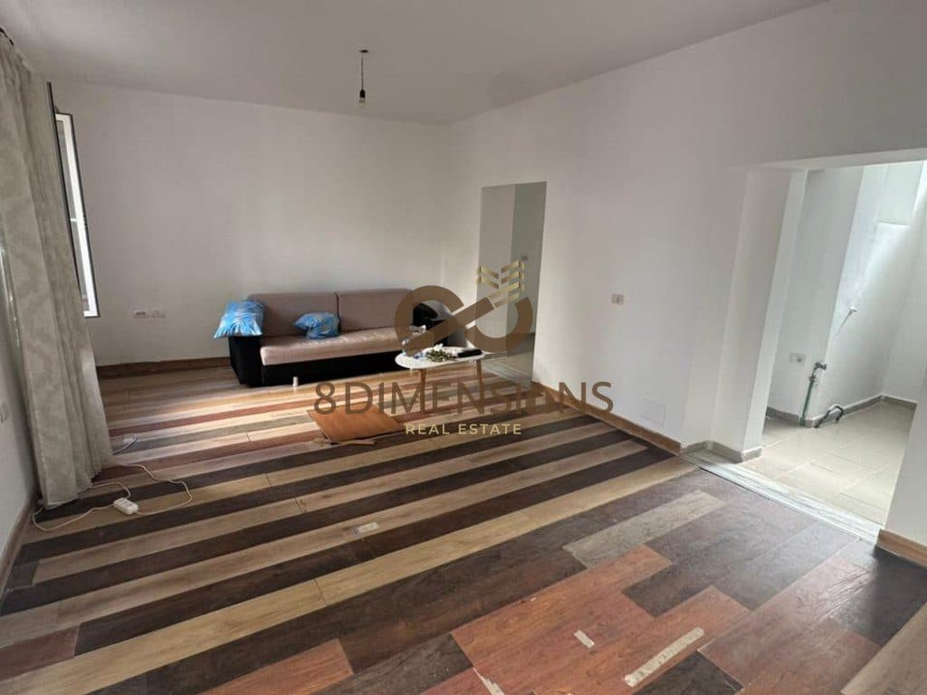 Shtepi private me qera afer Qendres,tek shkolla Lidhja e Prizrenit (D826A-4) 2