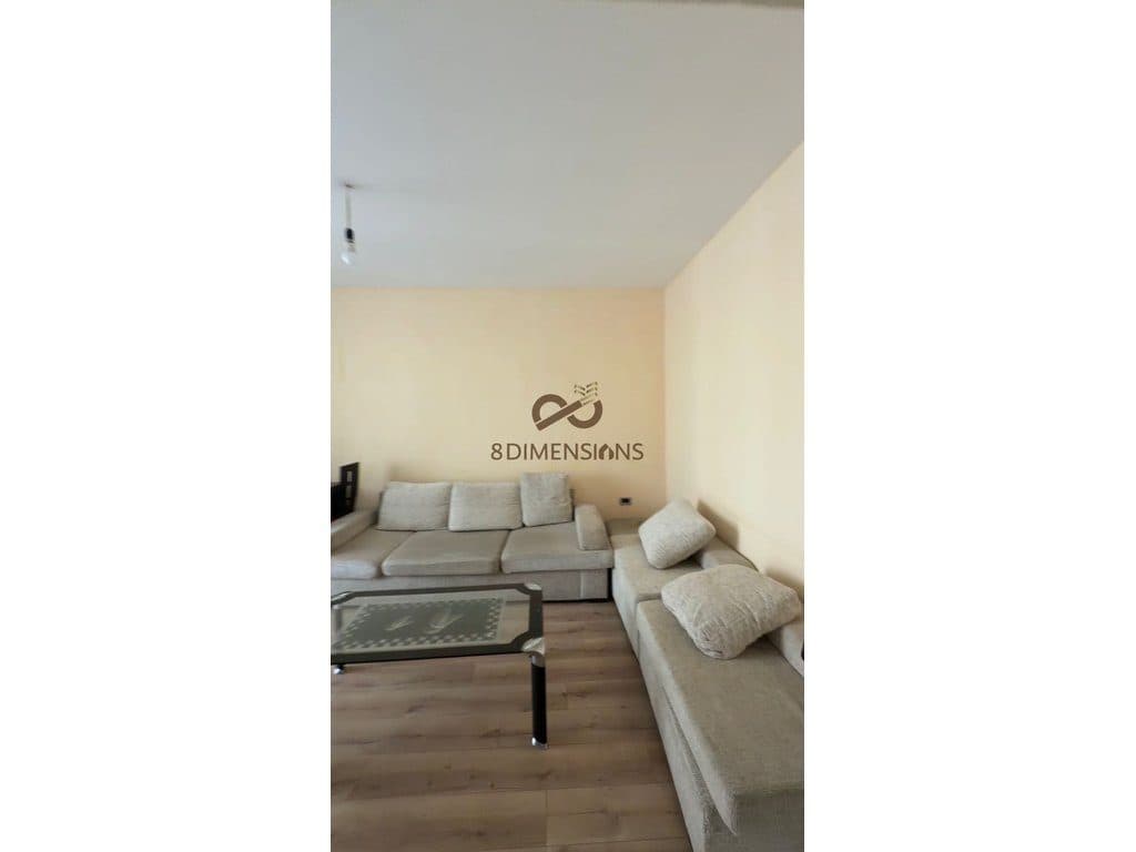 OKAZION!!! Shitet Hotel 2 kate ne Pogradec, prane Bar Restorant Victoria 250,000 EUR D813A-1