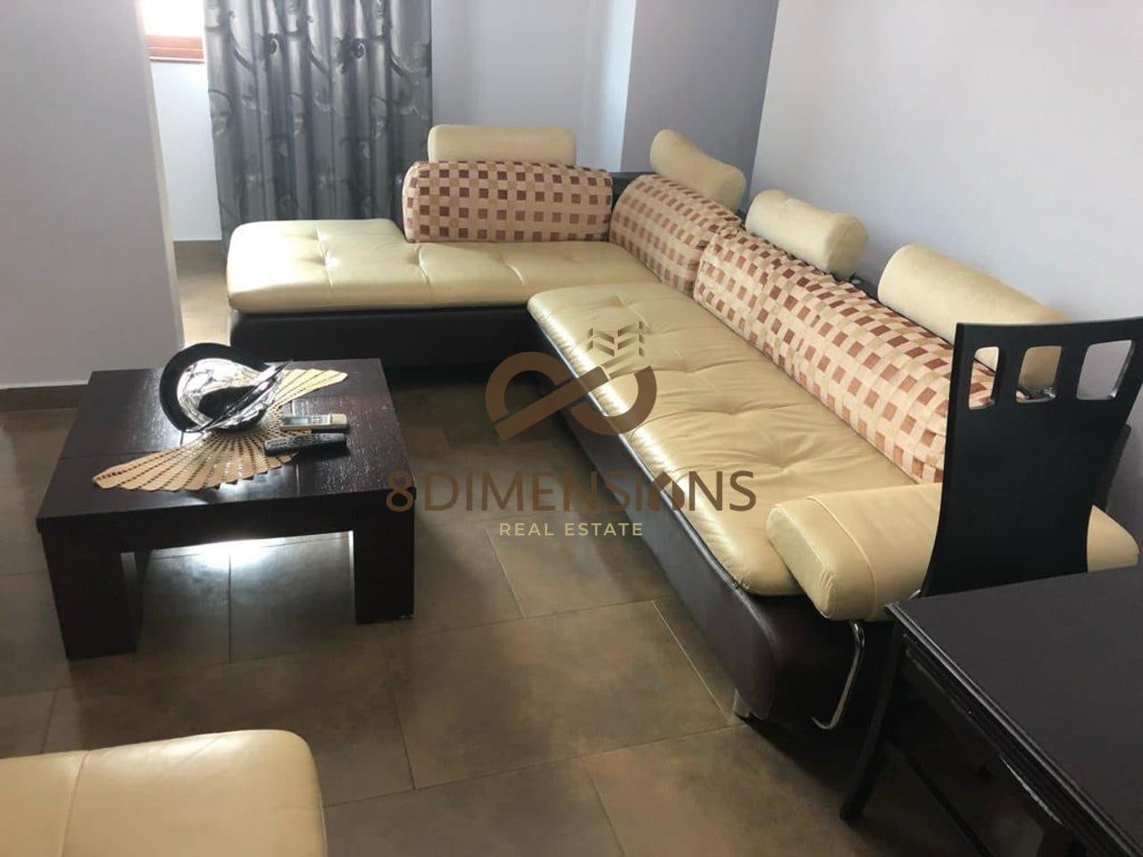 OKAZION!!! Shitet Hotel 2 kate ne Pogradec, prane Bar Restorant Victoria 250,000 EUR D813A-1 2