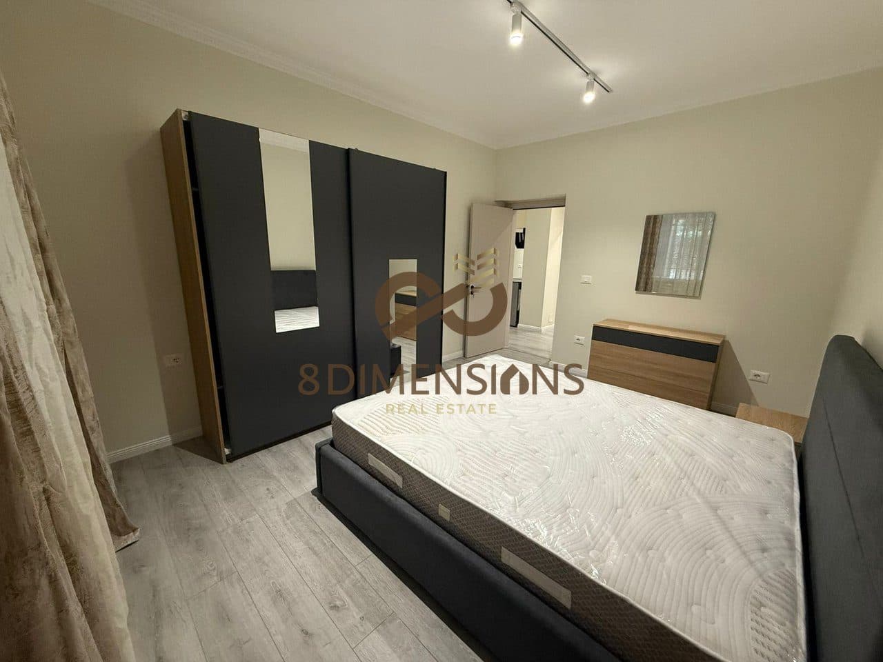 Jepet me qera Apartament 2+1 ne prane Gardes (D8242A-101) 4