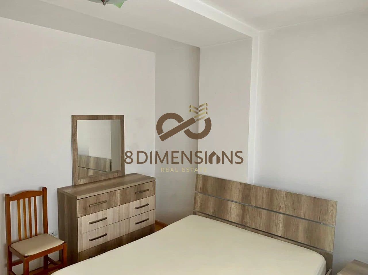 Apartament 2+1 +Ballkon +Post Parkimi ne shitje prane Maternitetit te Ri - Ne nje nder pallatet me cilesore te zones 3