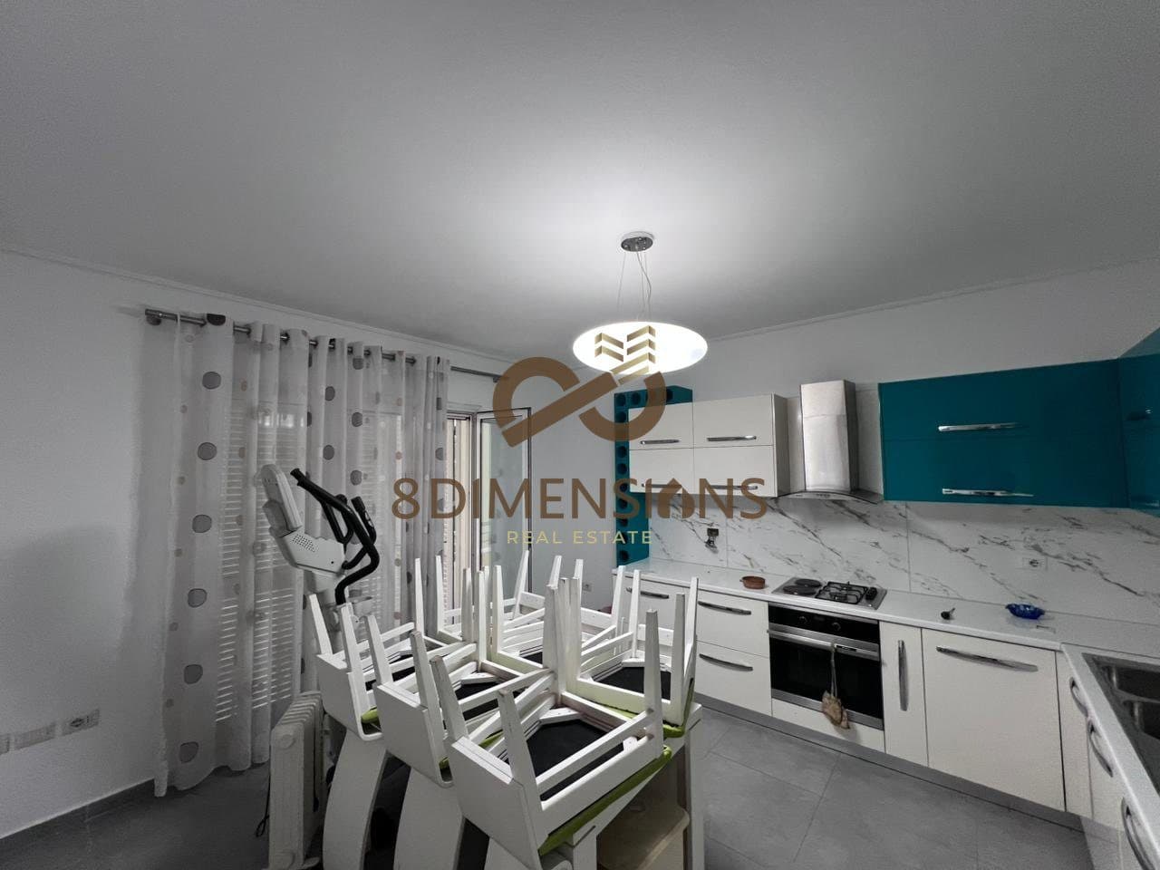Shitet apartament 2+1 prane Prokurorise Rr. Haxhi Hysen Dalliu (D8142Z-14) 2