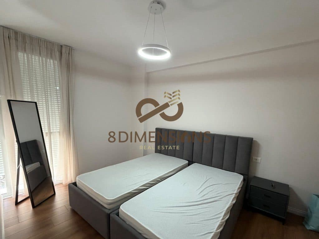Jepet me qera Apartament 2+1 ne Rrugen e Barrikadave (D8242A-181) 3