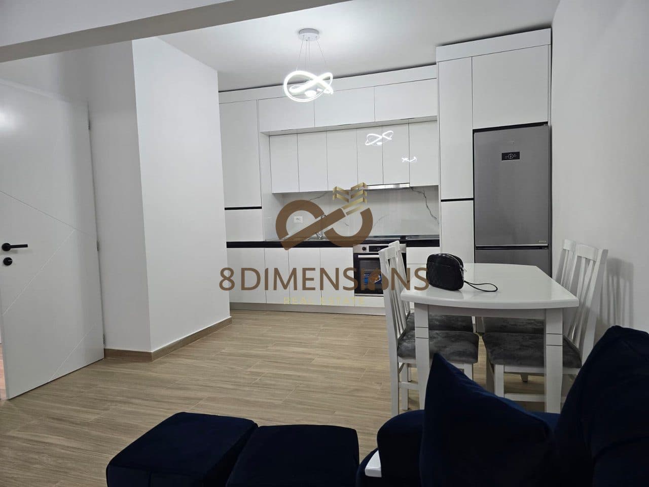 Apartament 1+1 +Ballkon me qera ne zonen e Brrylit, Prane Maternitetit te Ri (ID D8241A-57) 3