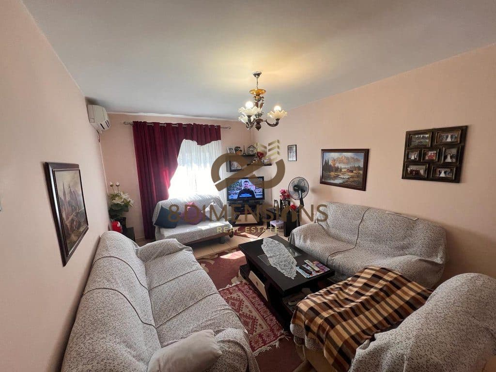 Shitet Apartament 3+1 pranë rrugës Myslym Shyri, afër kryqëzimit me Vasil Shanto D8143Z-3
