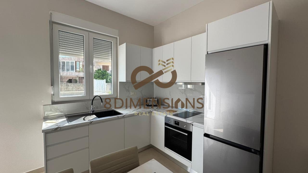 SHITET SUPER APARTAMENT 2+1+2 PRANE LIQENIT TE FARKES, PRANE QETESISE ABSOLUTE DHE GJELBERIMIT!!! (D8142A-72)E.C 4