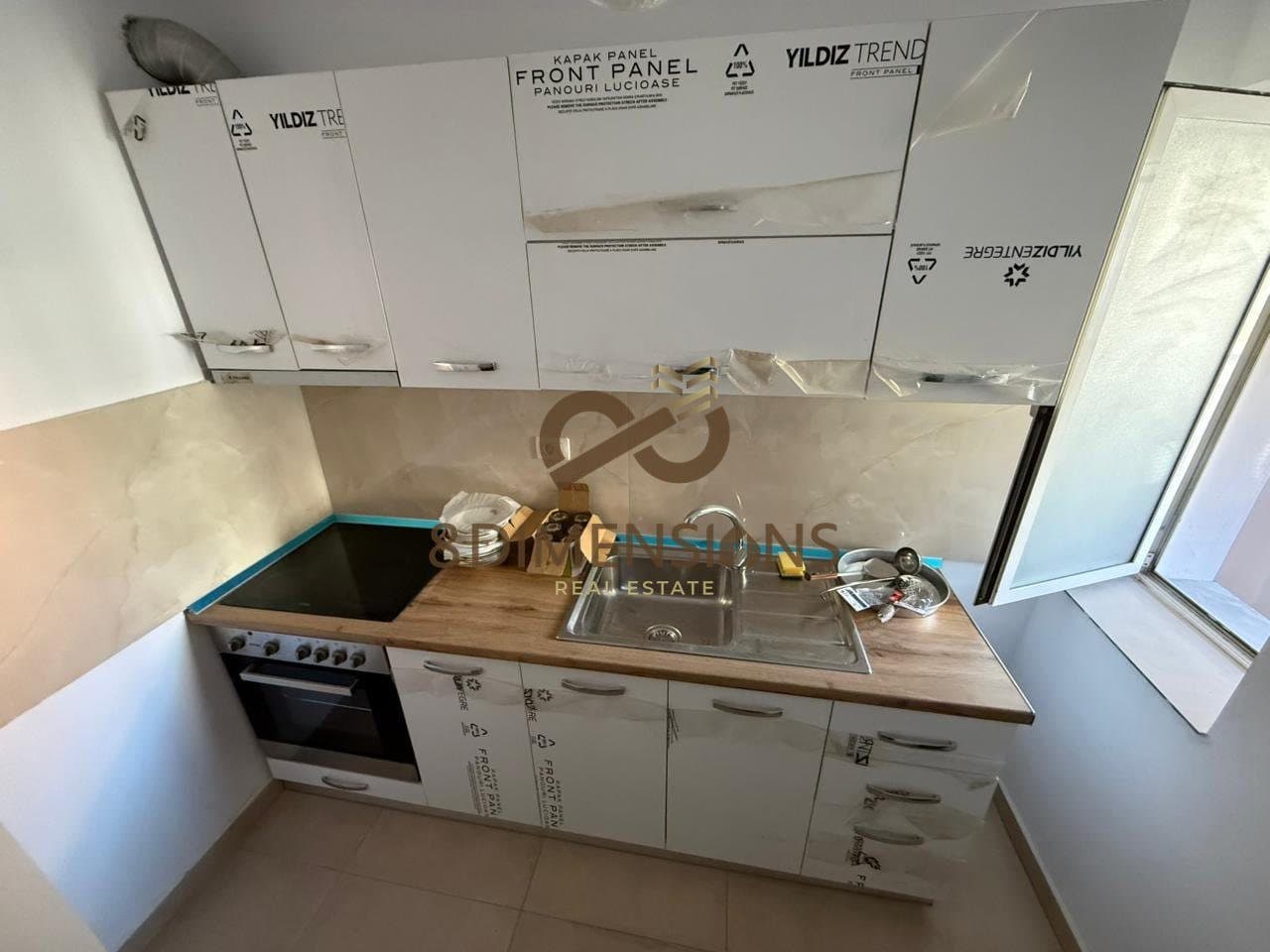 SHITET APARTAMENT 1+1 NE XHAMLLIK PRANE ISH-PROFARMES (D8141Z-20)E.C 2