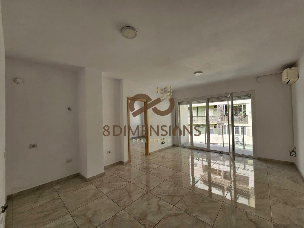 Apartament 1+1 me qera per ZYRE ose Banim - prane Ring Center (D8241A-284) 2