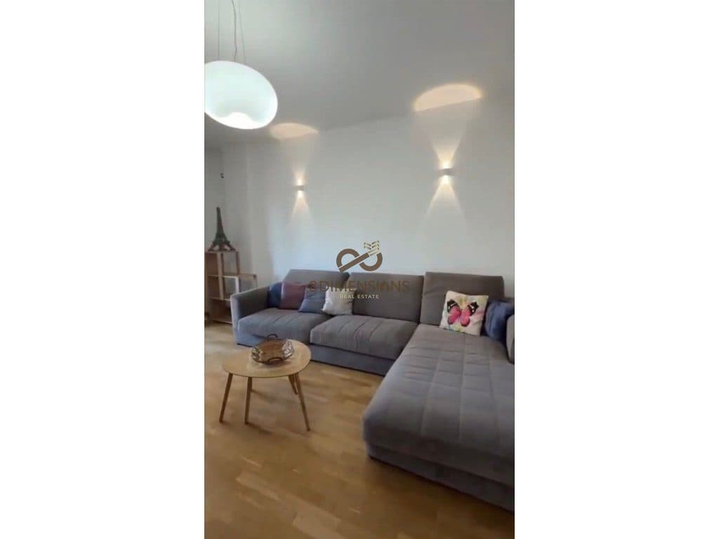 Jepet me qera Apartament 2+1 te Rruga Sales (D8242A-102)