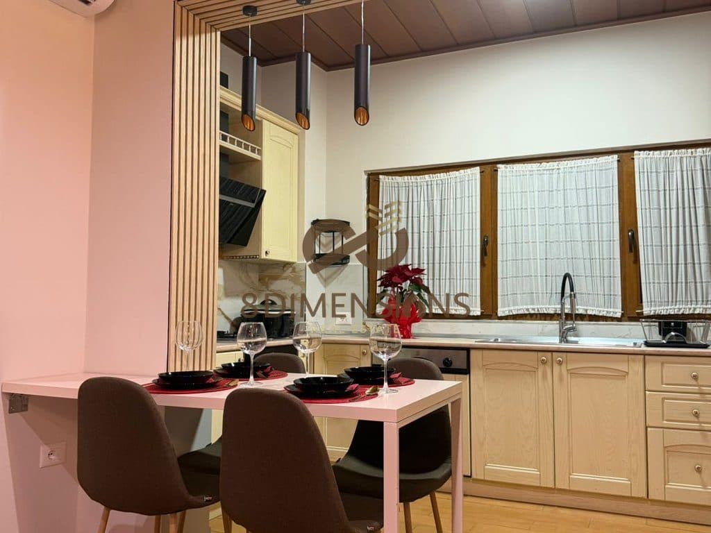 Jepet me qera Apartament 1+1 ne prane Globit ne katin e 2 te nje Vile 3 kateshe (D8241A-90) 3