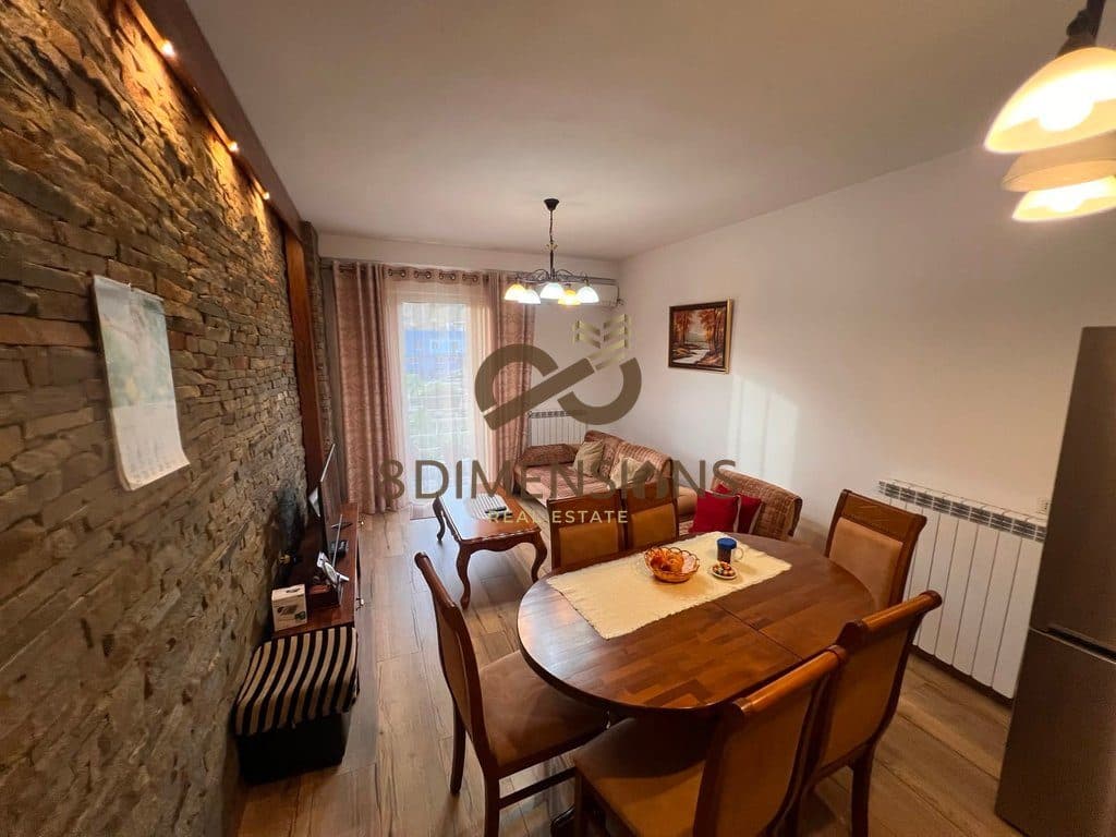 Shitet Apartament 3+1+2 tualete ne Fresk me hipoteke prane shkolles 17 Shkurti (D8143A-25)