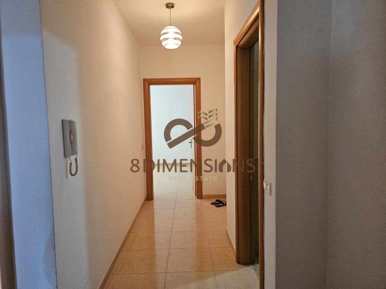 Jepet me qera Apartament 2+1 prane Hotel Marinaj ne Rrugen Teodor Keko (D8242A-109) 3