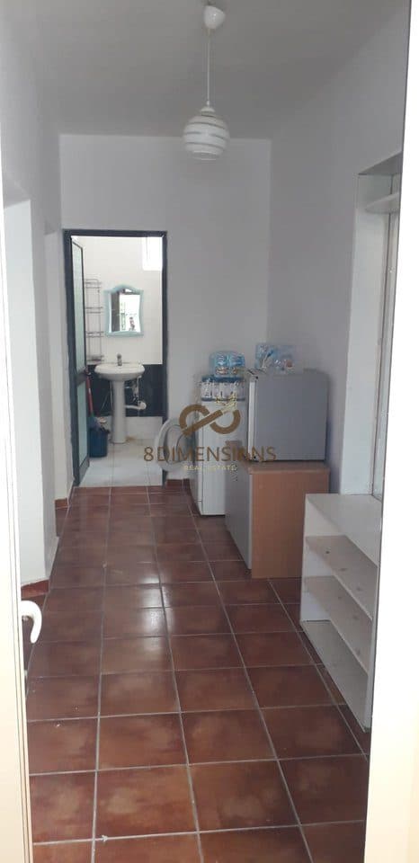 Jepet me qera Apartament 1+1 ne Rrugen e Dibres, prane Shkolles Misto Mame (D8241A-235) 3